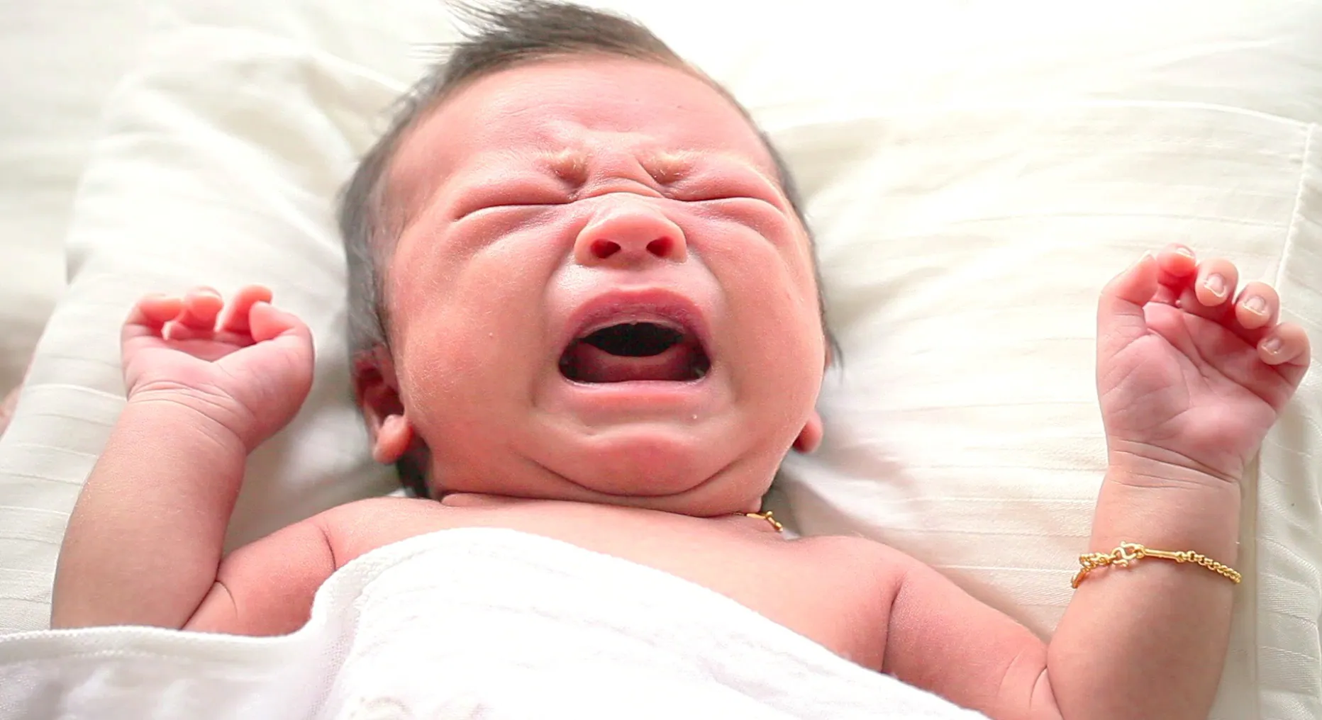 嬰兒土煞化解指南：判斷土煞症狀&嬰兒嚇到收驚方法